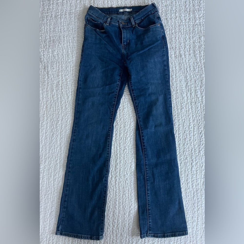 Levi's Women's Classic Bootcut Jeans Dark Blue Size 2